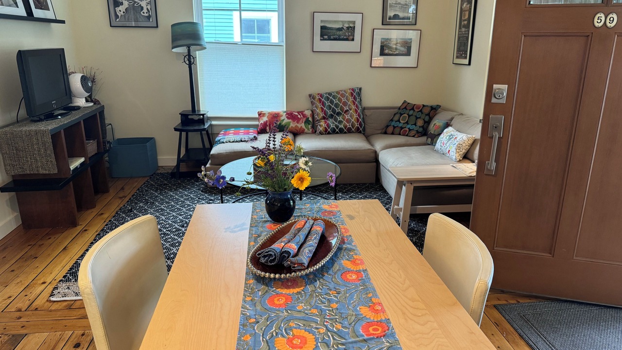 Photo of Livingroom in South End