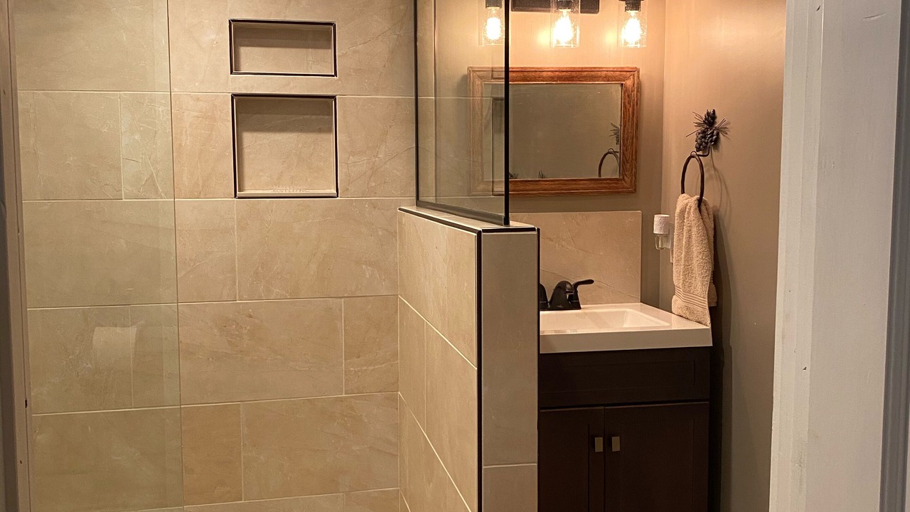 Photo of Bathroom in Russell
