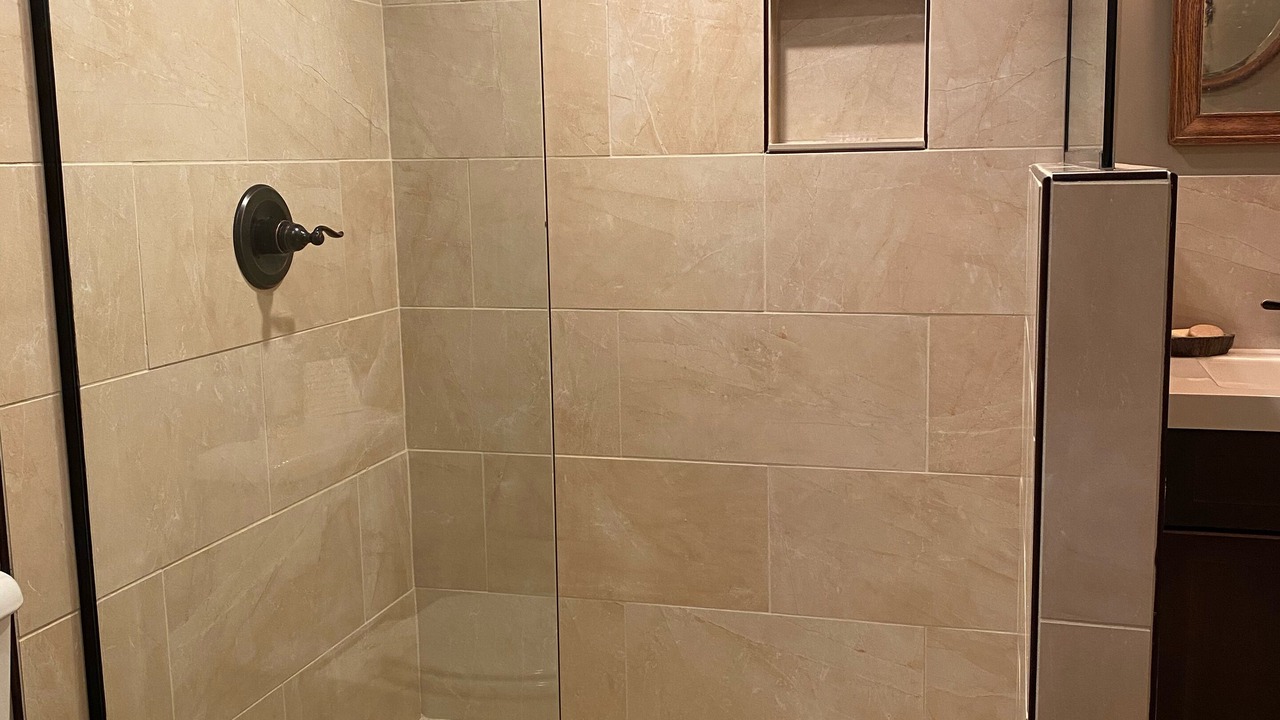 Photo of Bathroom in Russell