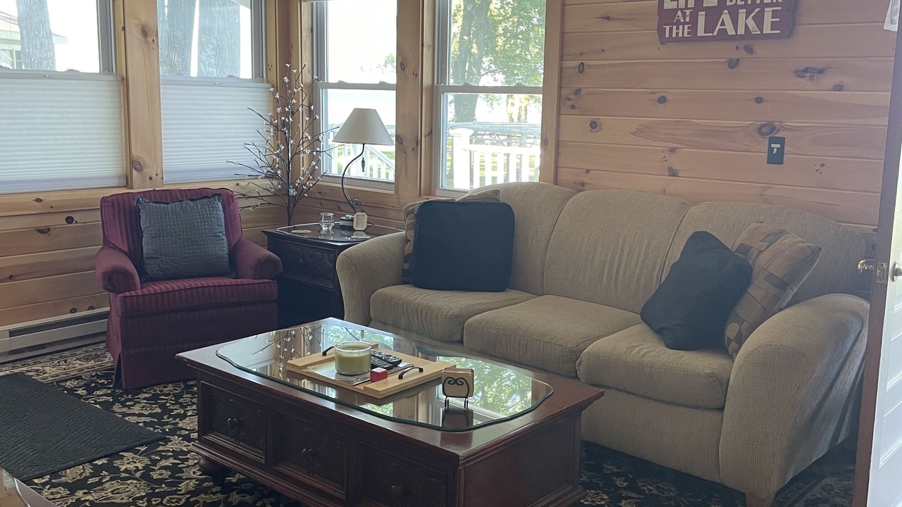 Photo of Livingroom in Alburg