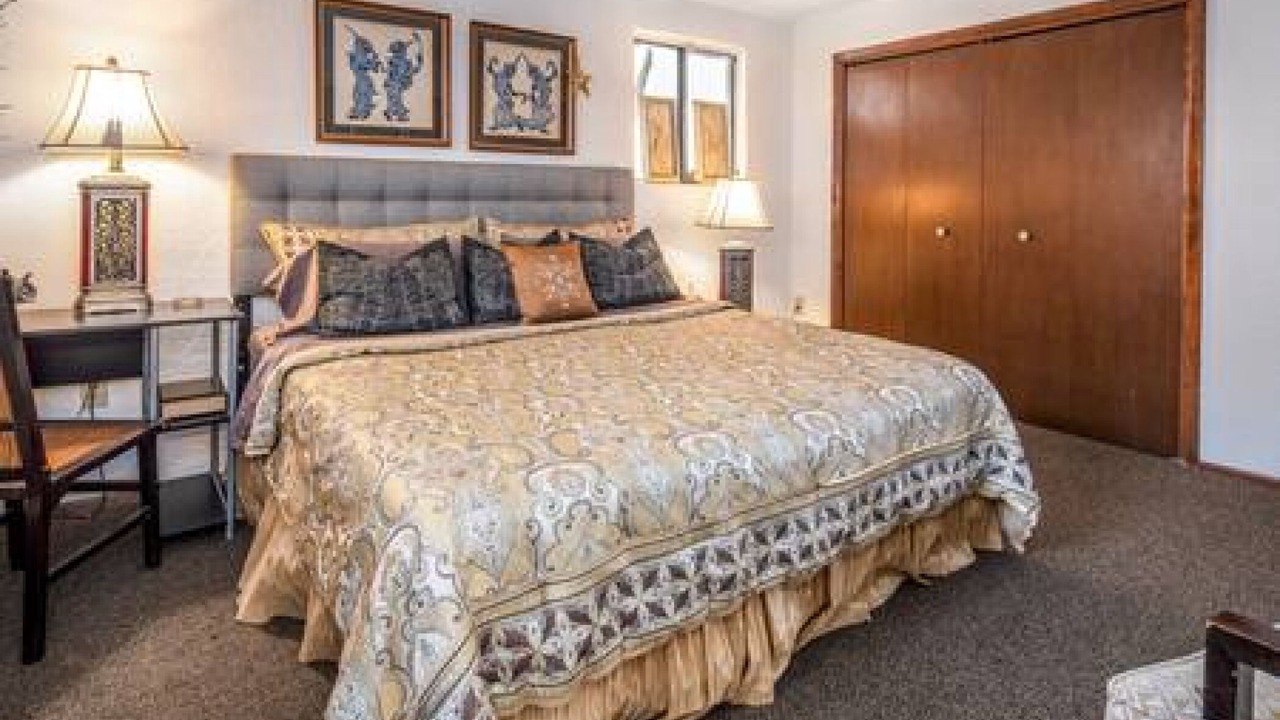 Photo of Bedroom in Sandia Knolls