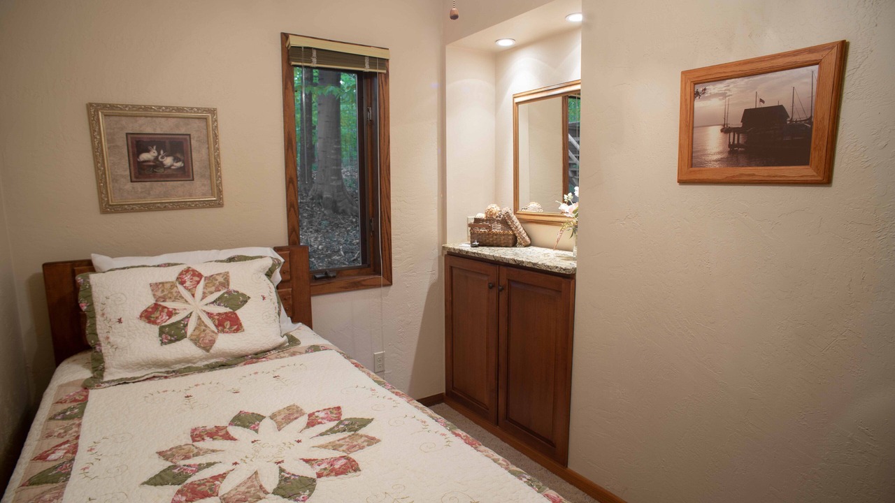 Photo of Bedroom in Baileys Harbor