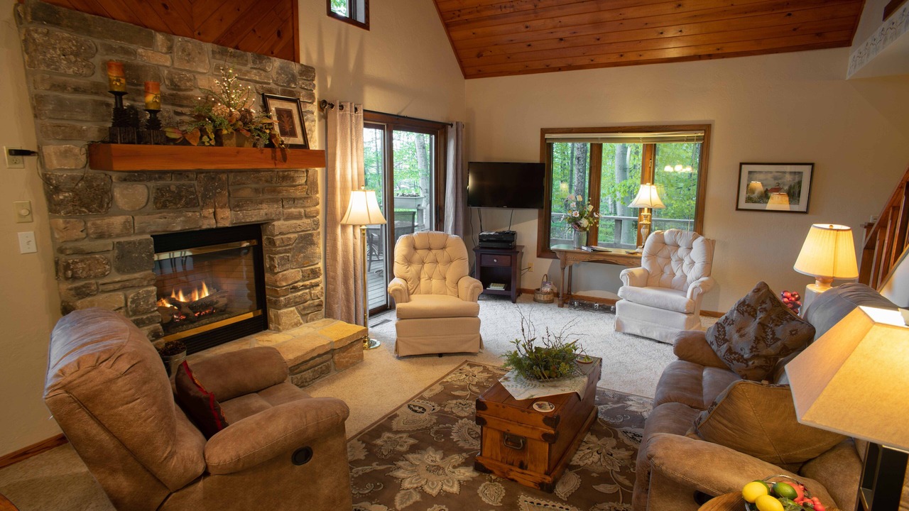 Photo of Livingroom in Baileys Harbor