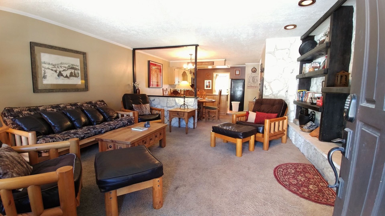 Photo of Livingroom in Red River