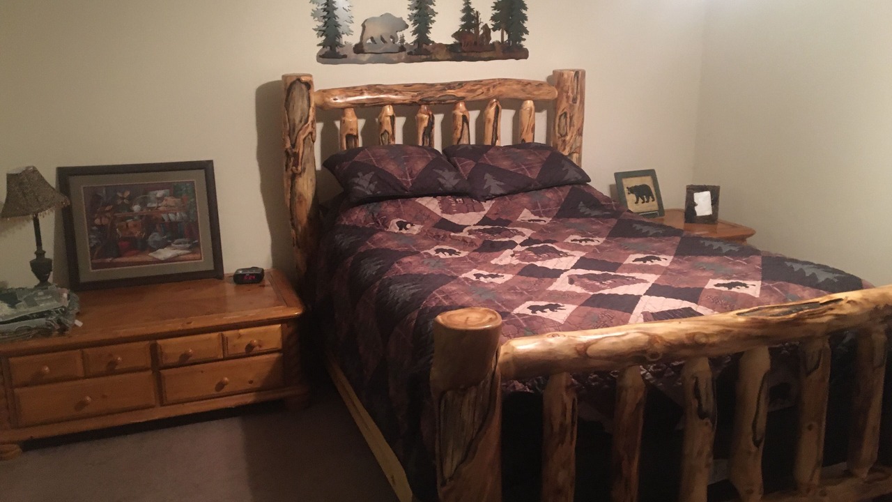 Photo of Bedroom in Eagle Nest