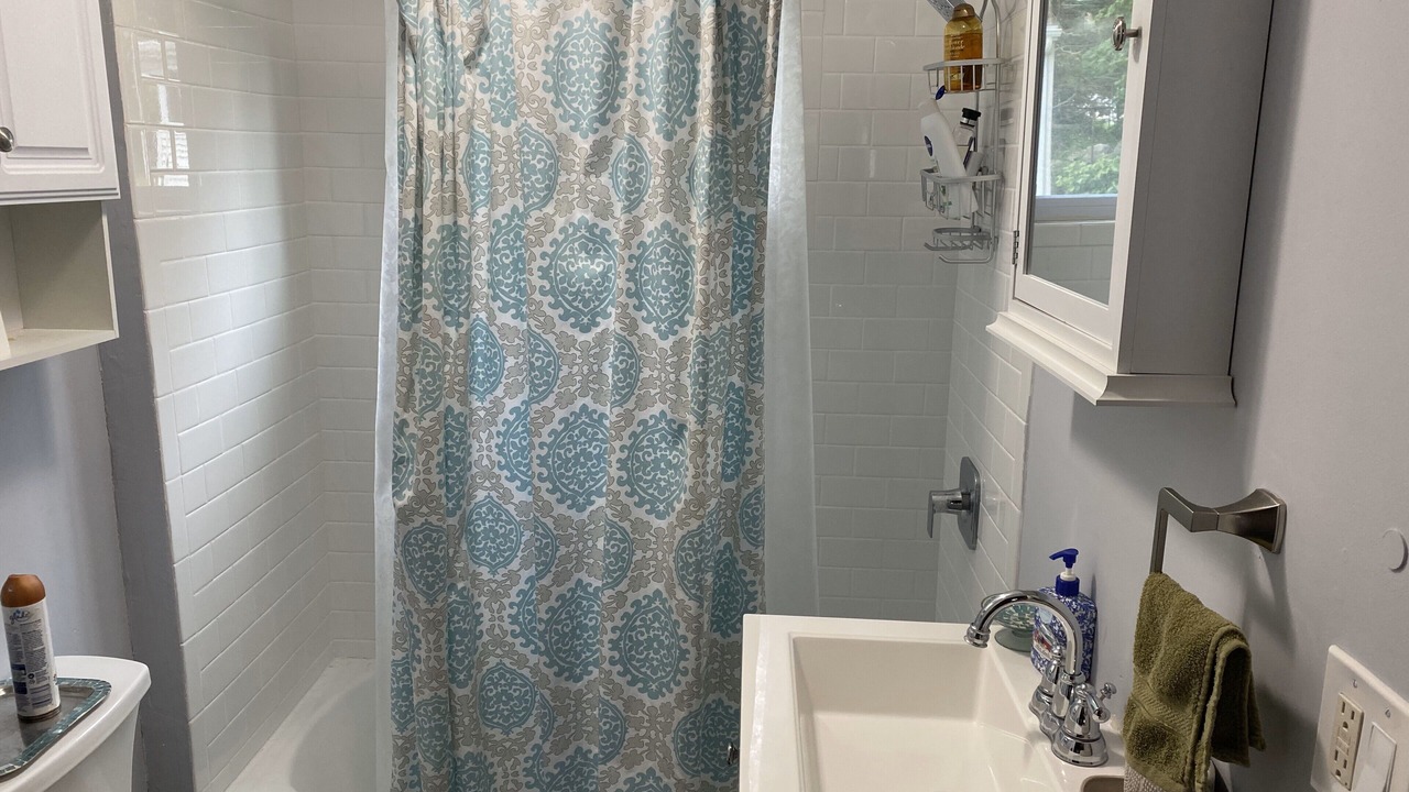 Photo of Bathroom in Lakeside