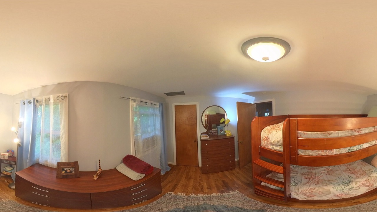Photo of Bedroom in Lakeside