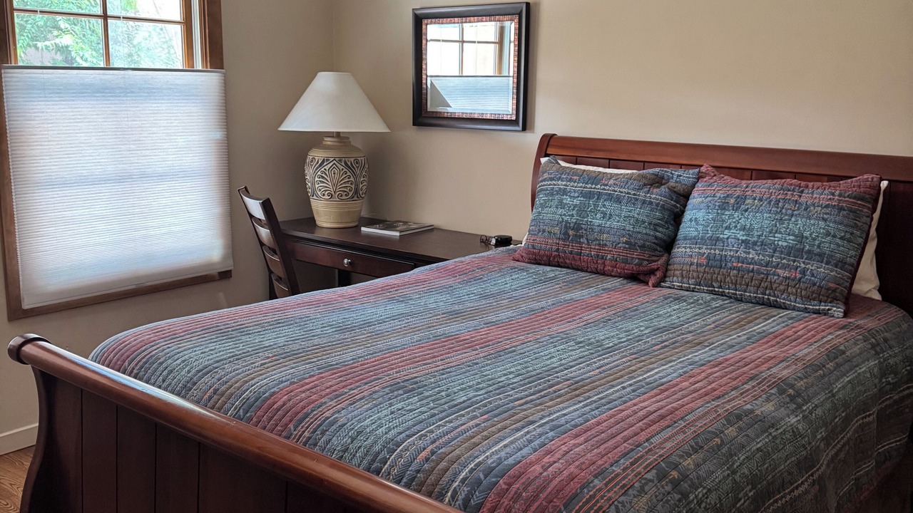 Photo of Bedroom in Northeast Santa Fe