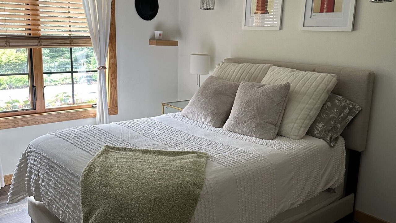 Photo of Bedroom in Saint Bonifacius