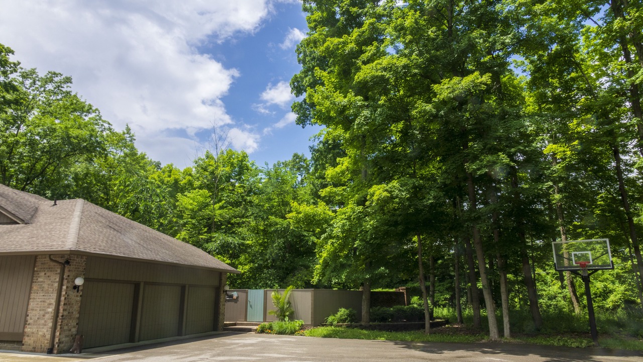 Photo of Others in Oakland Hills at Geist