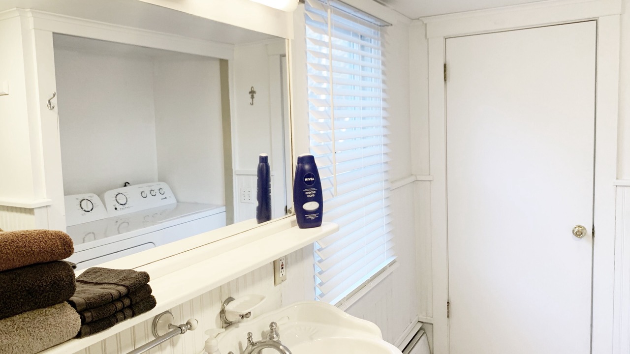 Photo of Bathroom in Williamstown