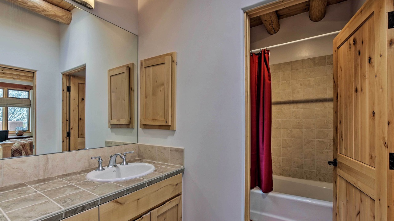 Photo of Bathroom in Tesuque