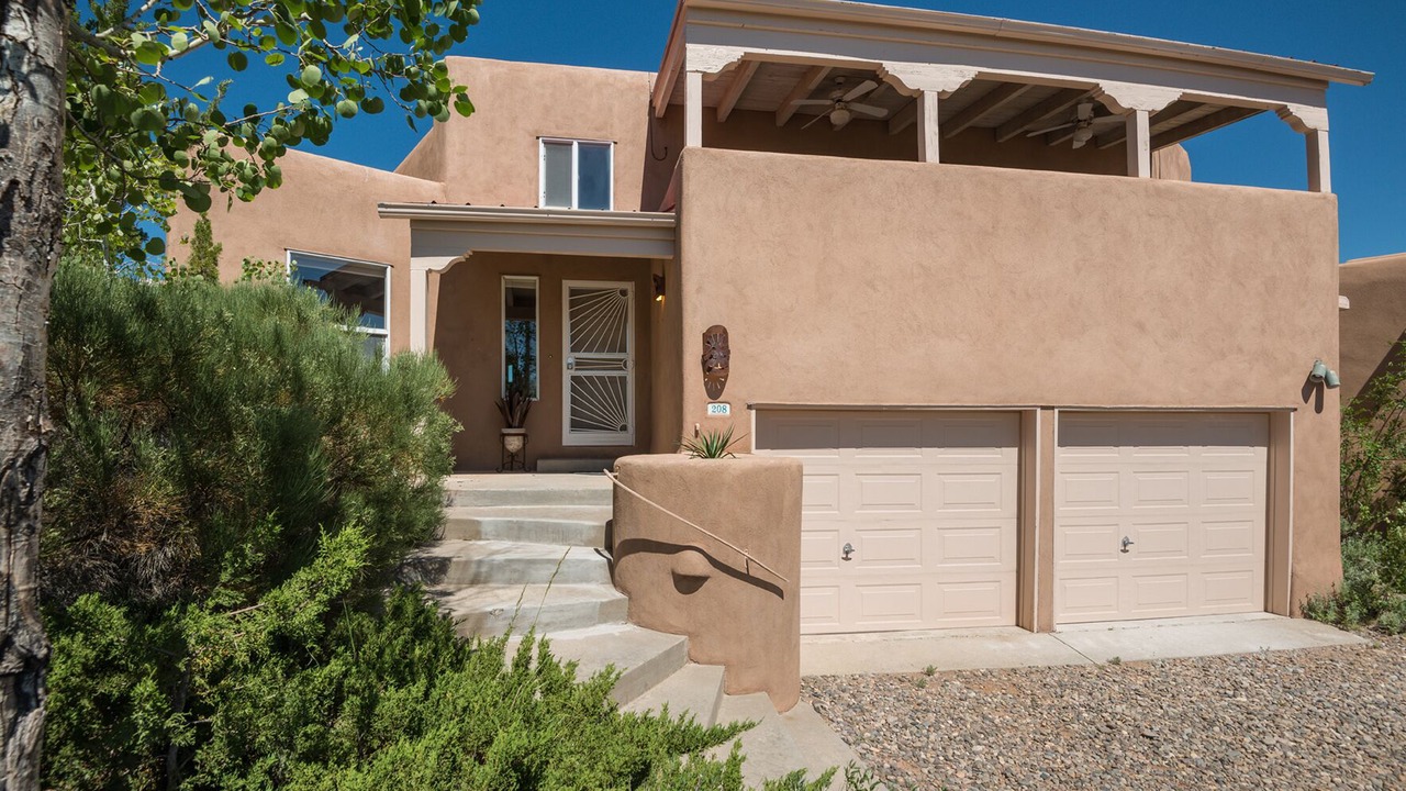 Photo of Patio Balcony in Northeast Santa Fe
