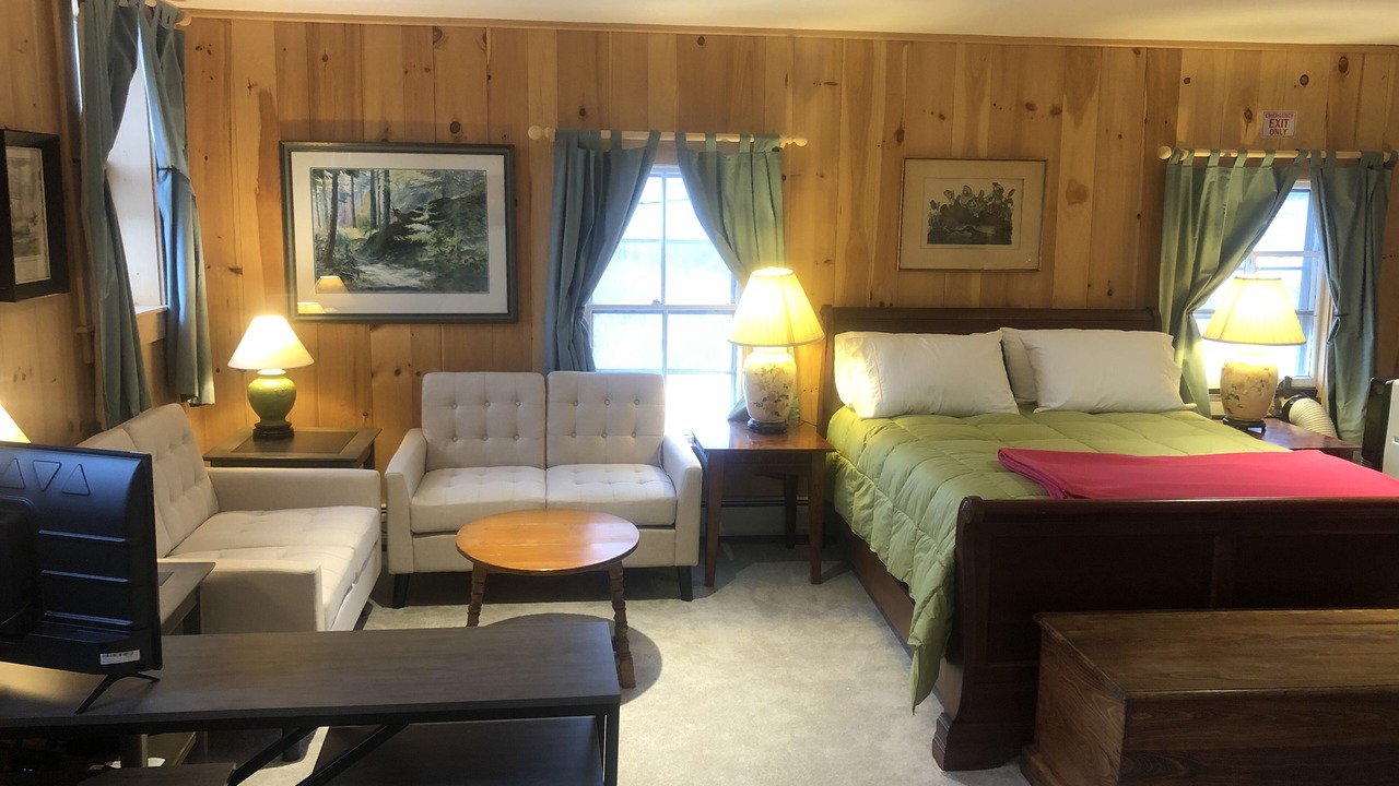 Photo of Livingroom in Stonington