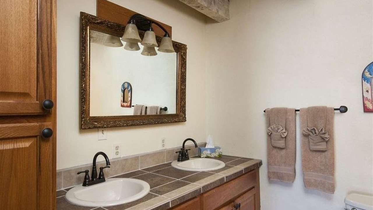 Photo of Bathroom in Nambe