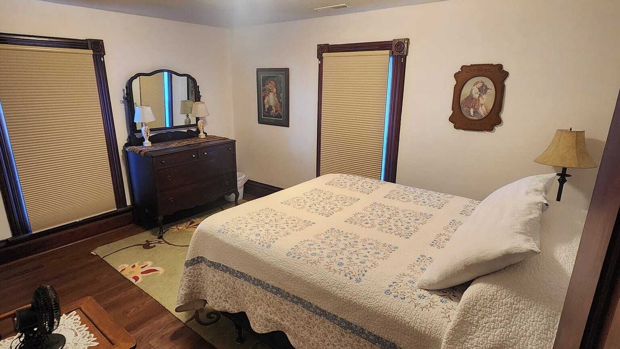 Photo of Bedroom in Charles City