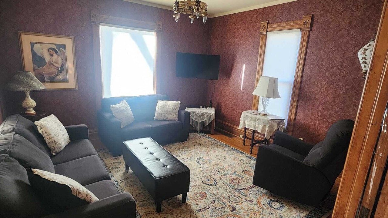 Photo of Livingroom in Charles City
