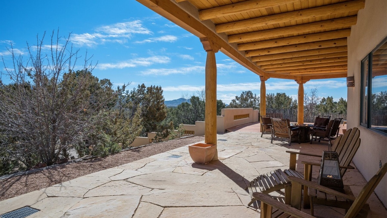 Photo of Patio Balcony in Vista Encantada
