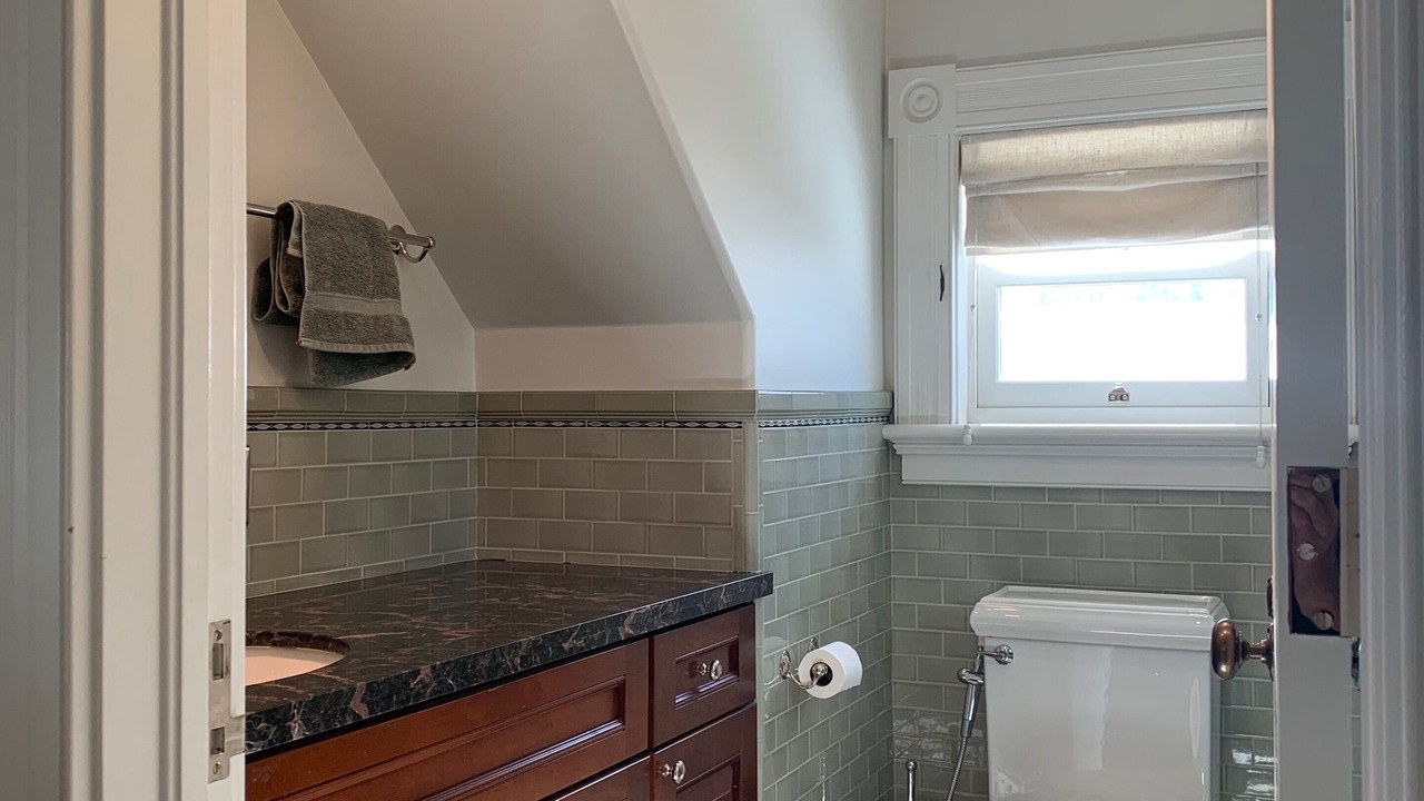 Photo of Bathroom in Silverton