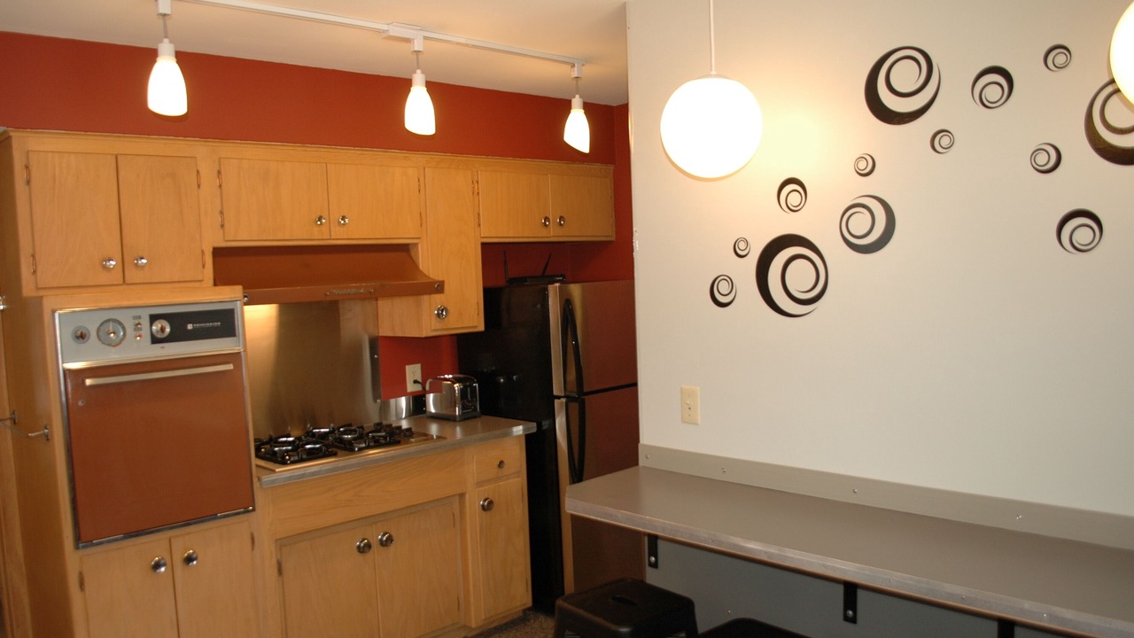 Photo of Kitchen in Macalester - Groveland