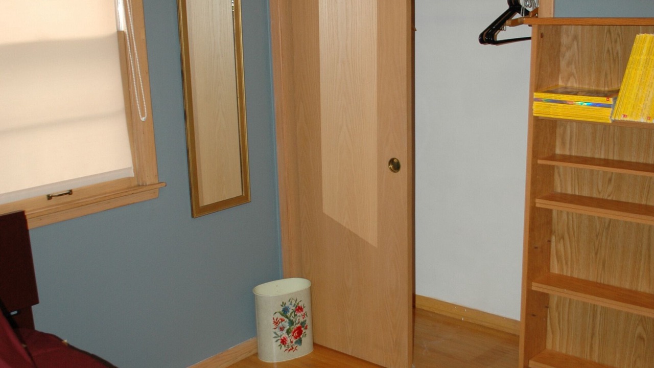 Photo of Bedroom in Macalester - Groveland