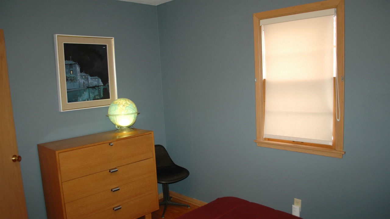 Photo of Bedroom in Macalester - Groveland