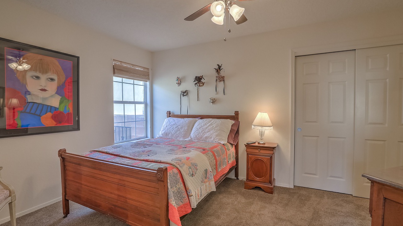 Photo of Bedroom in Corrales