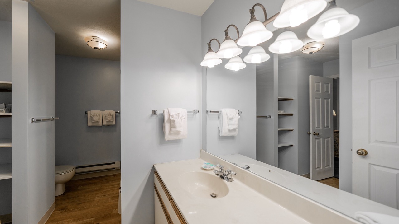 Photo of Bathroom in Cable