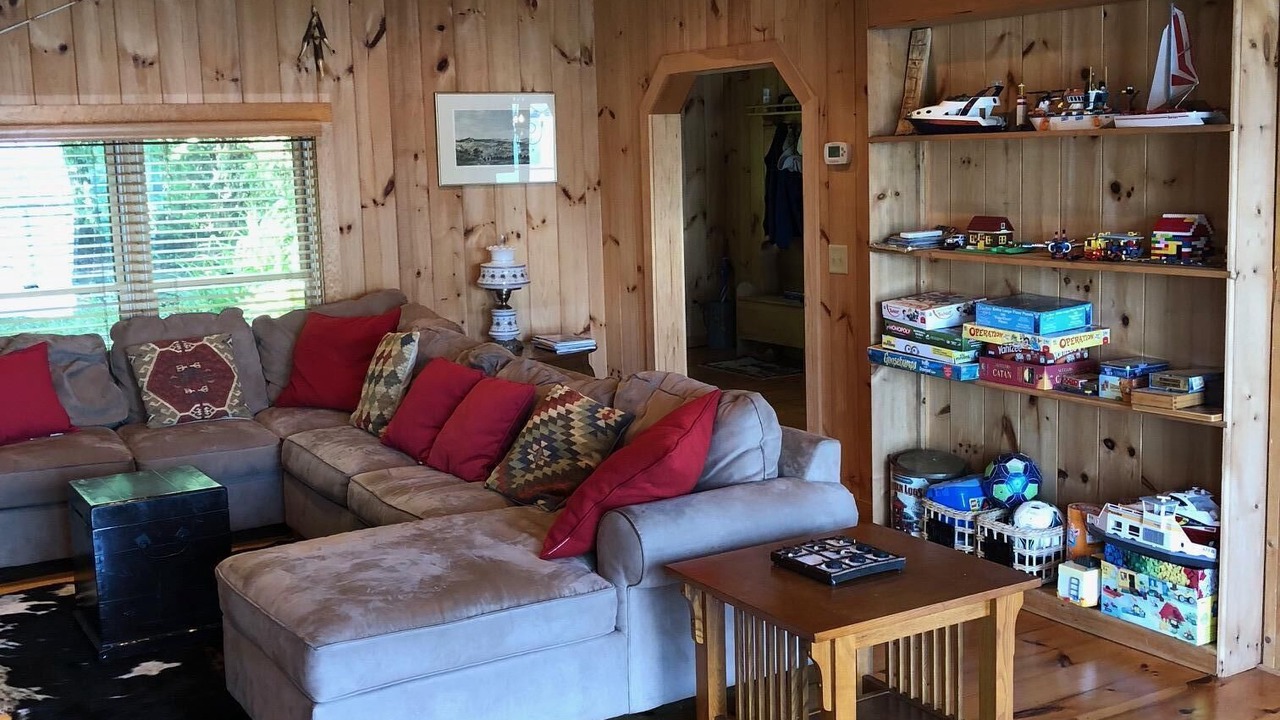 Photo of Livingroom in North Ferrisburgh