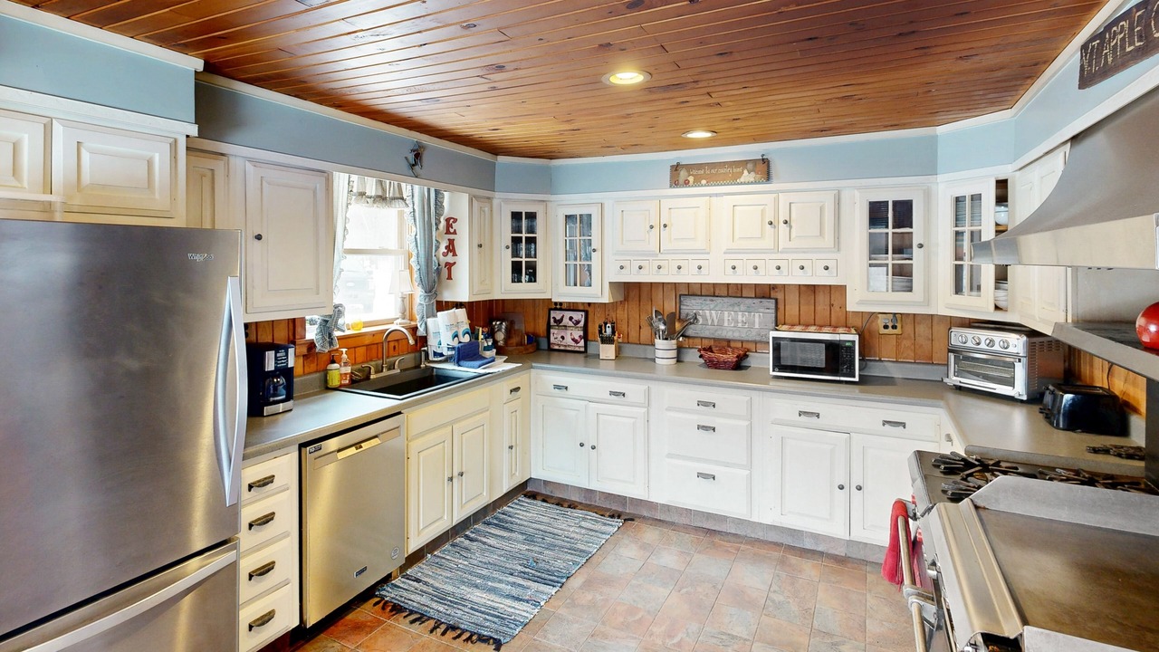 Photo of Kitchen in Londonderry