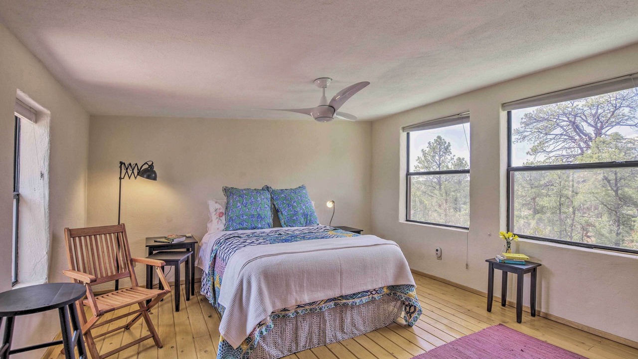 Photo of Bedroom in Rowe