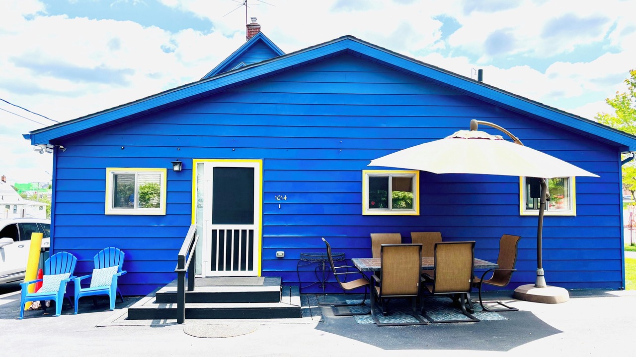 Photo of Outdoor in Old West Side
