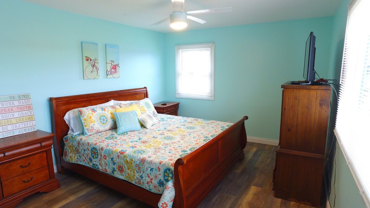 Photo of Bedroom in Paw Paw Lake