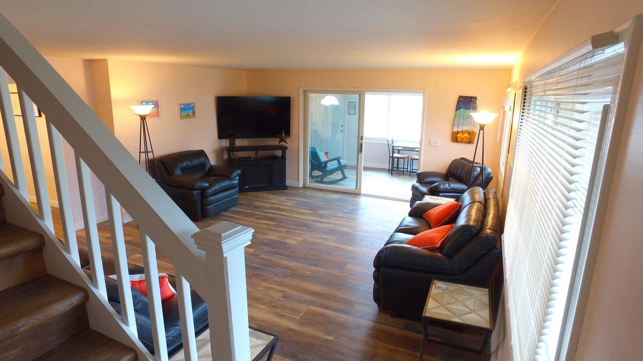 Photo of Livingroom in Paw Paw Lake