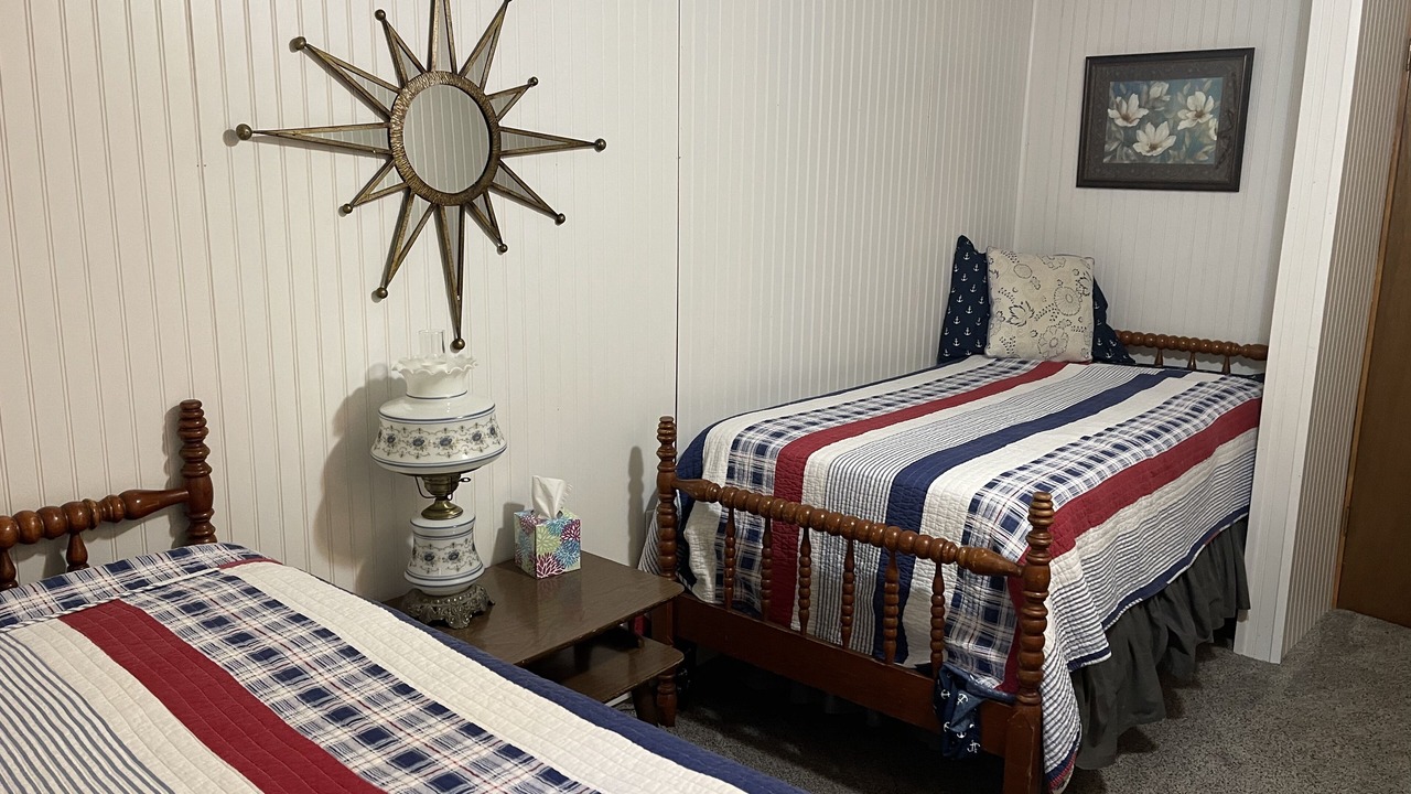 Photo of Bedroom in Cape Vincent