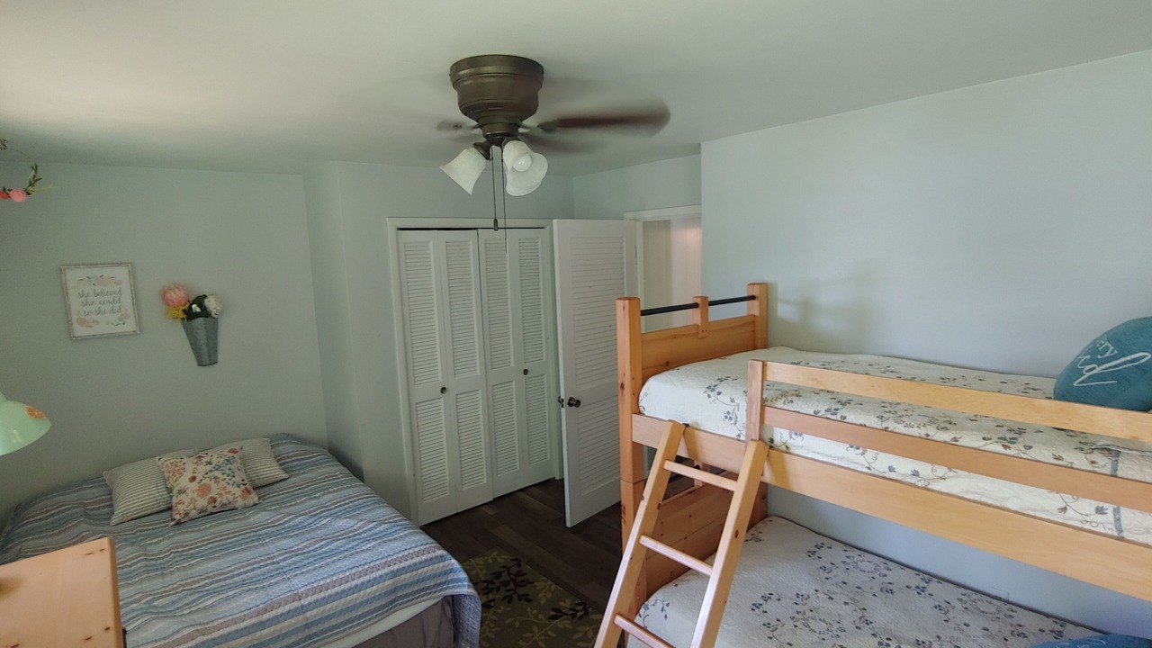 Photo of Bedroom in Britt