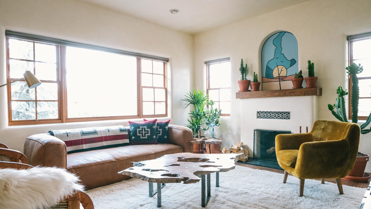 Photo of Livingroom in Northeast Santa Fe