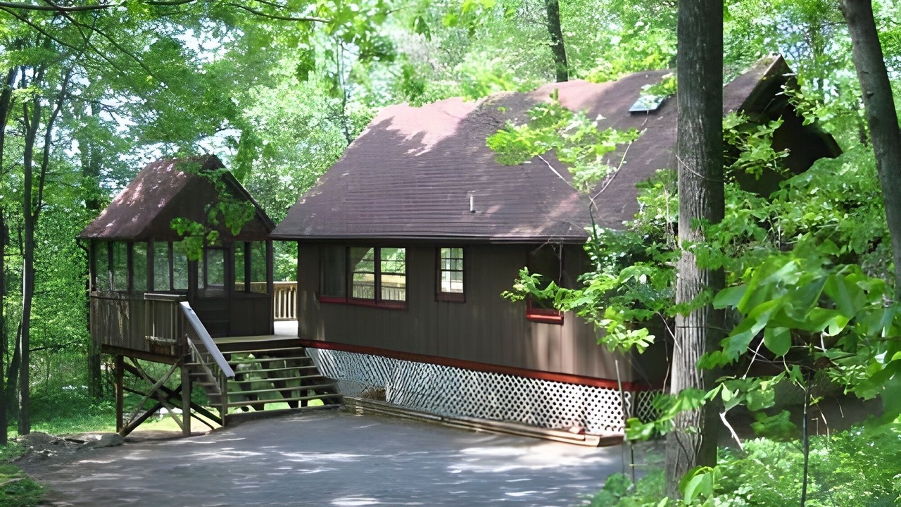 Photo of Others in Linden
