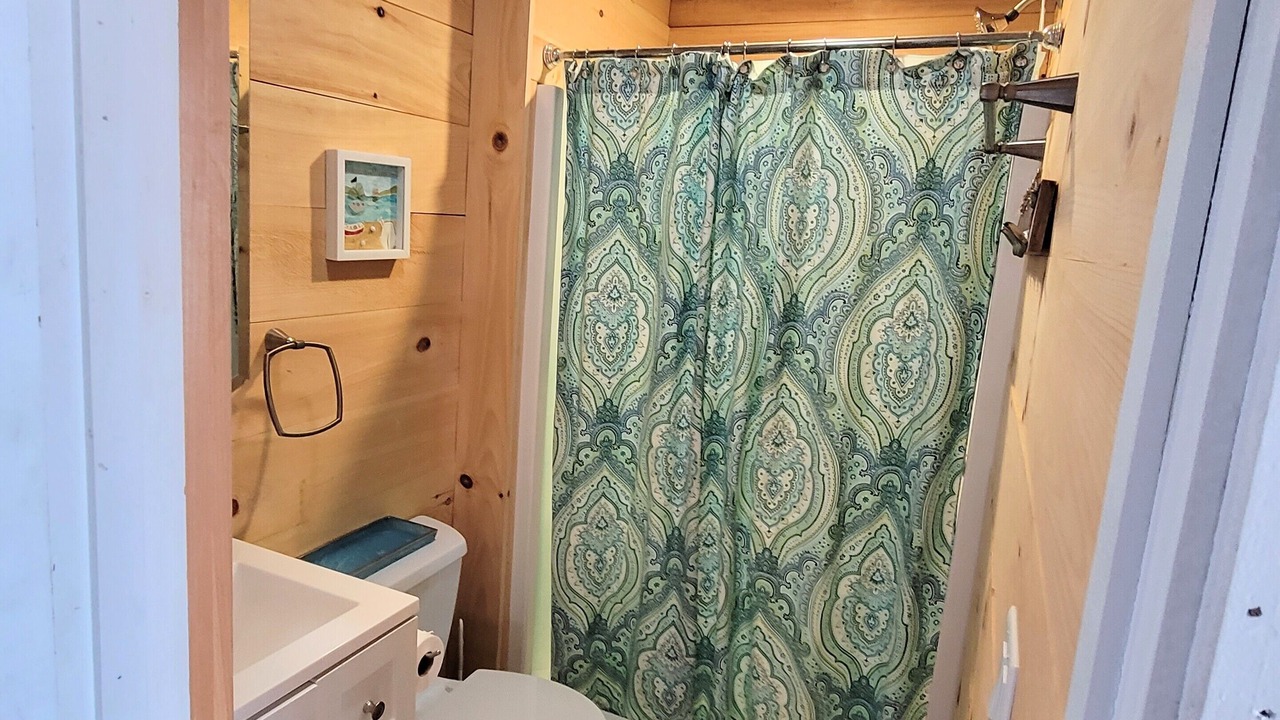 Photo of Bathroom in Malletts Bay