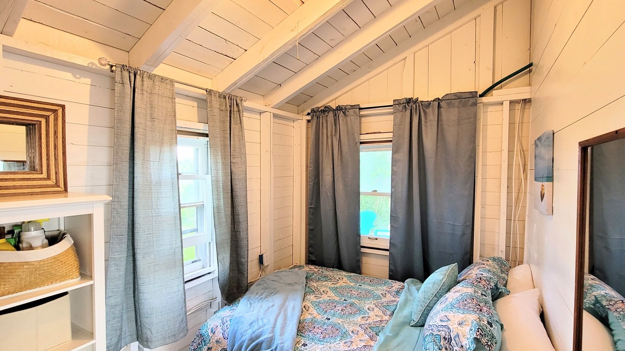 Photo of Bedroom in Malletts Bay