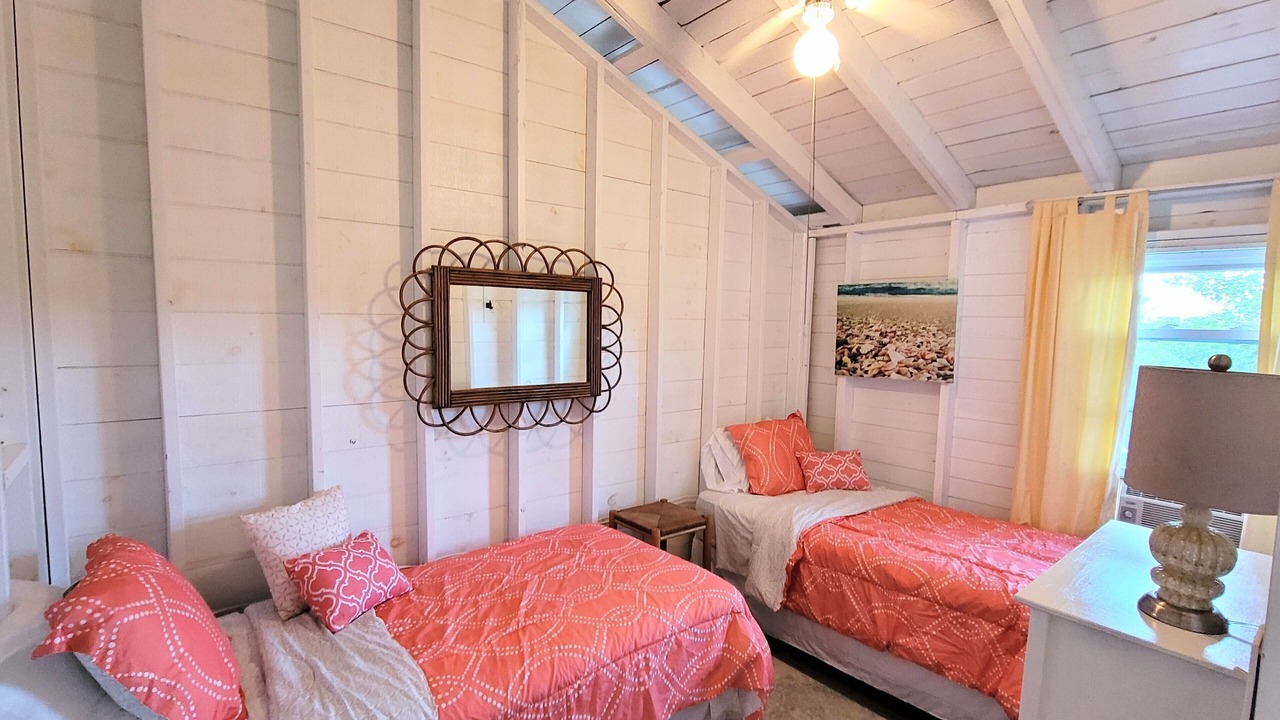 Photo of Bedroom in Malletts Bay