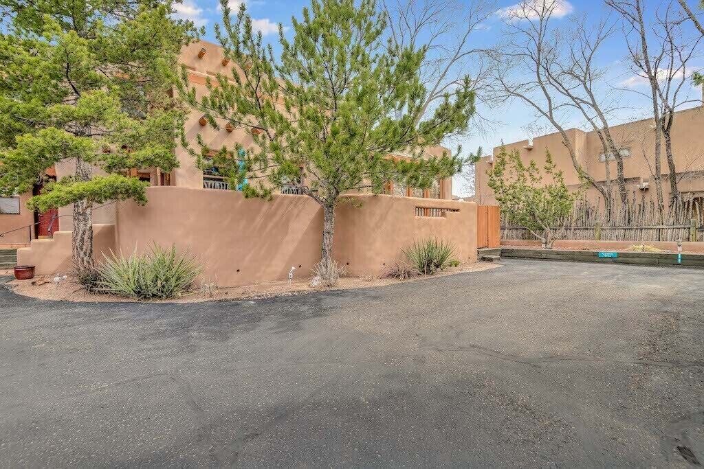 Photo of Others in Northeast Santa Fe
