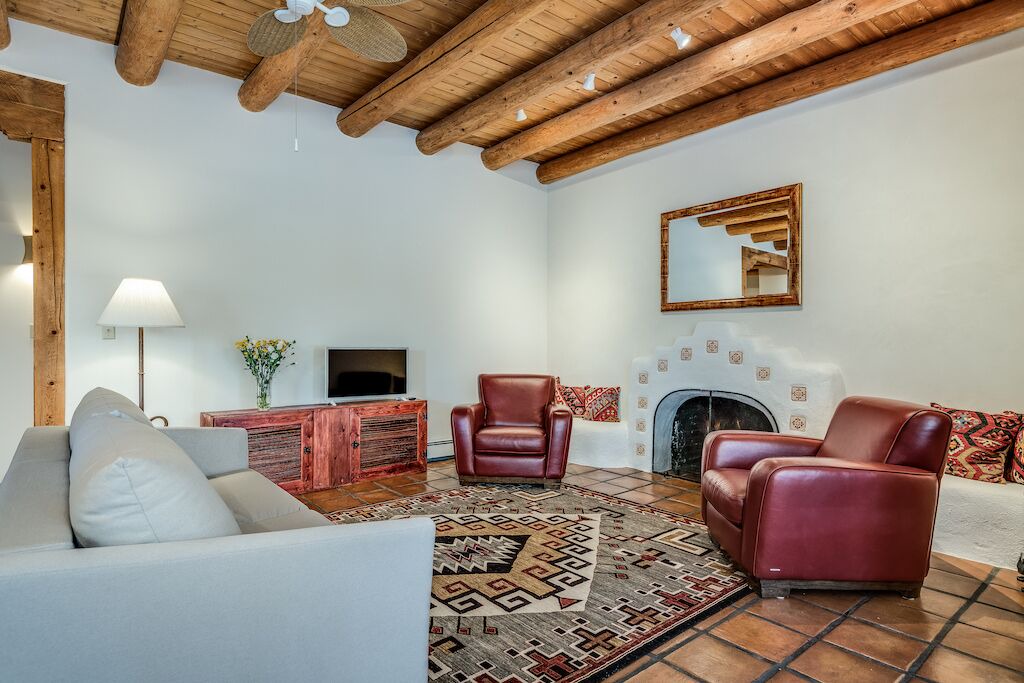 Photo of Livingroom in Northeast Santa Fe