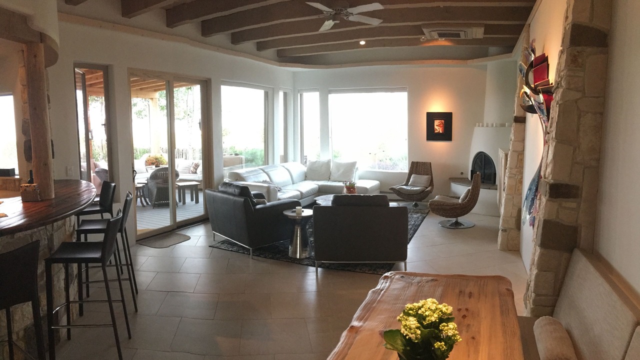 Photo of Livingroom in Northeast Santa Fe