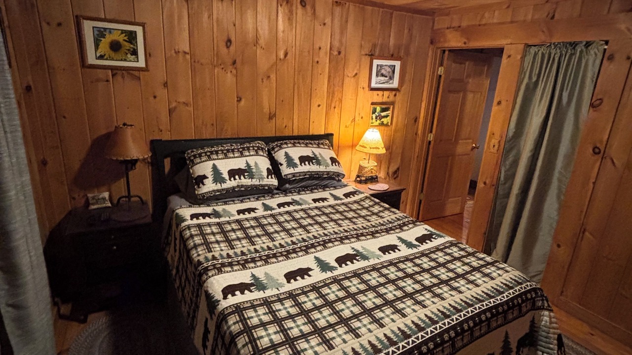 Photo of Bedroom in Lunenburg