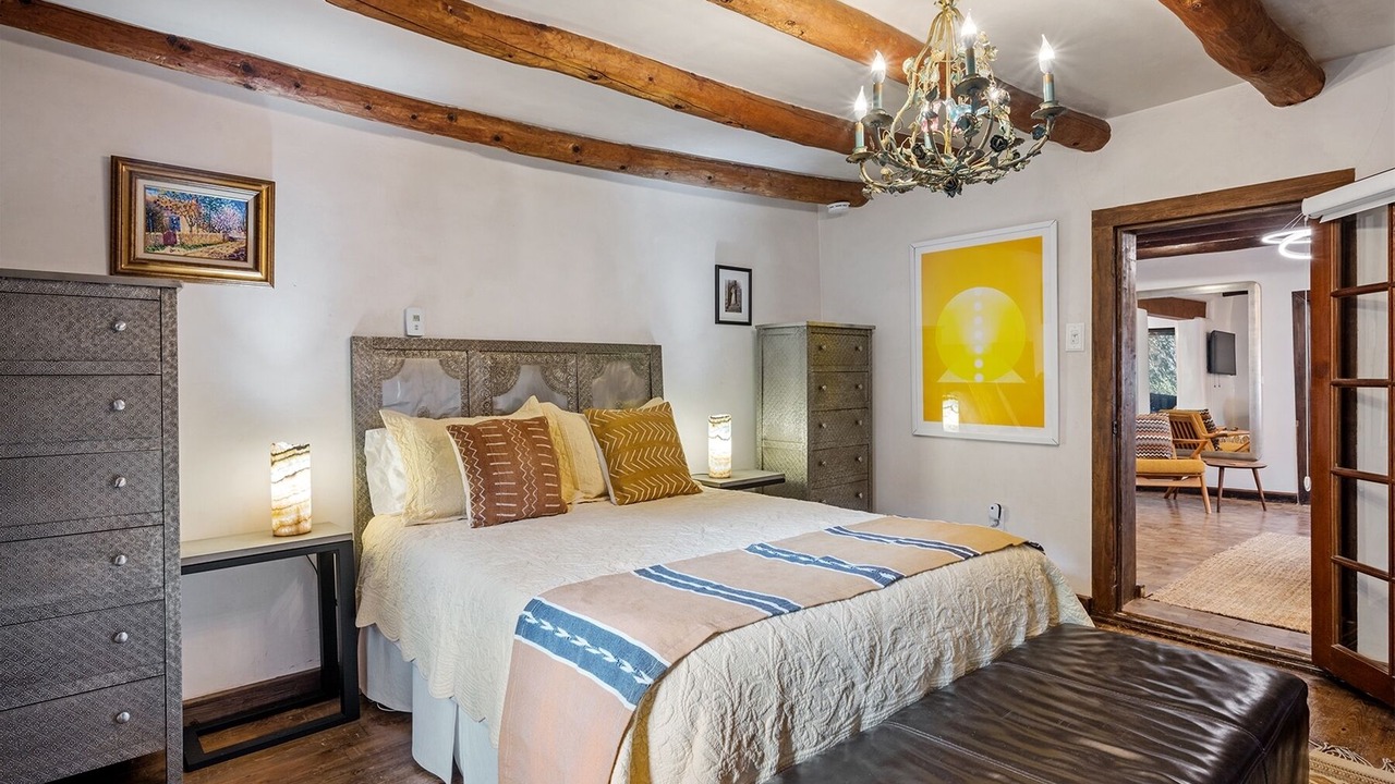Photo of Bedroom in Tesuque