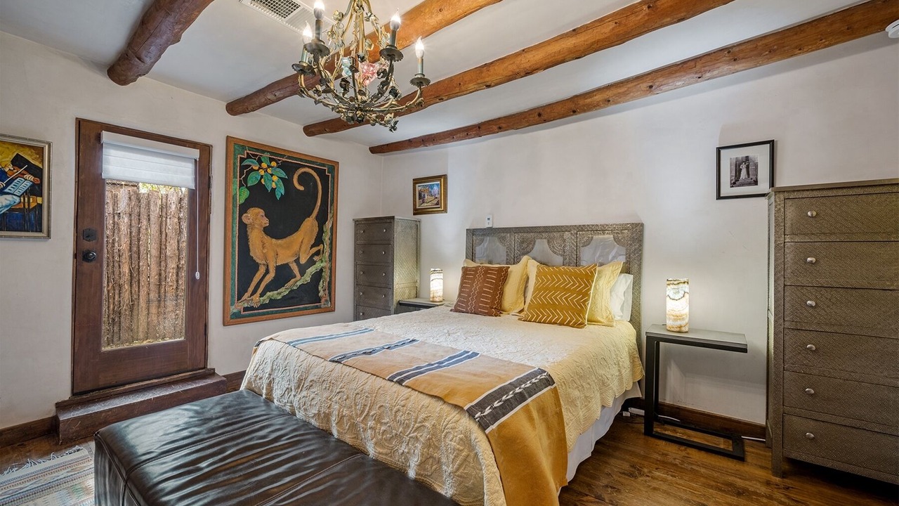 Photo of Bedroom in Tesuque