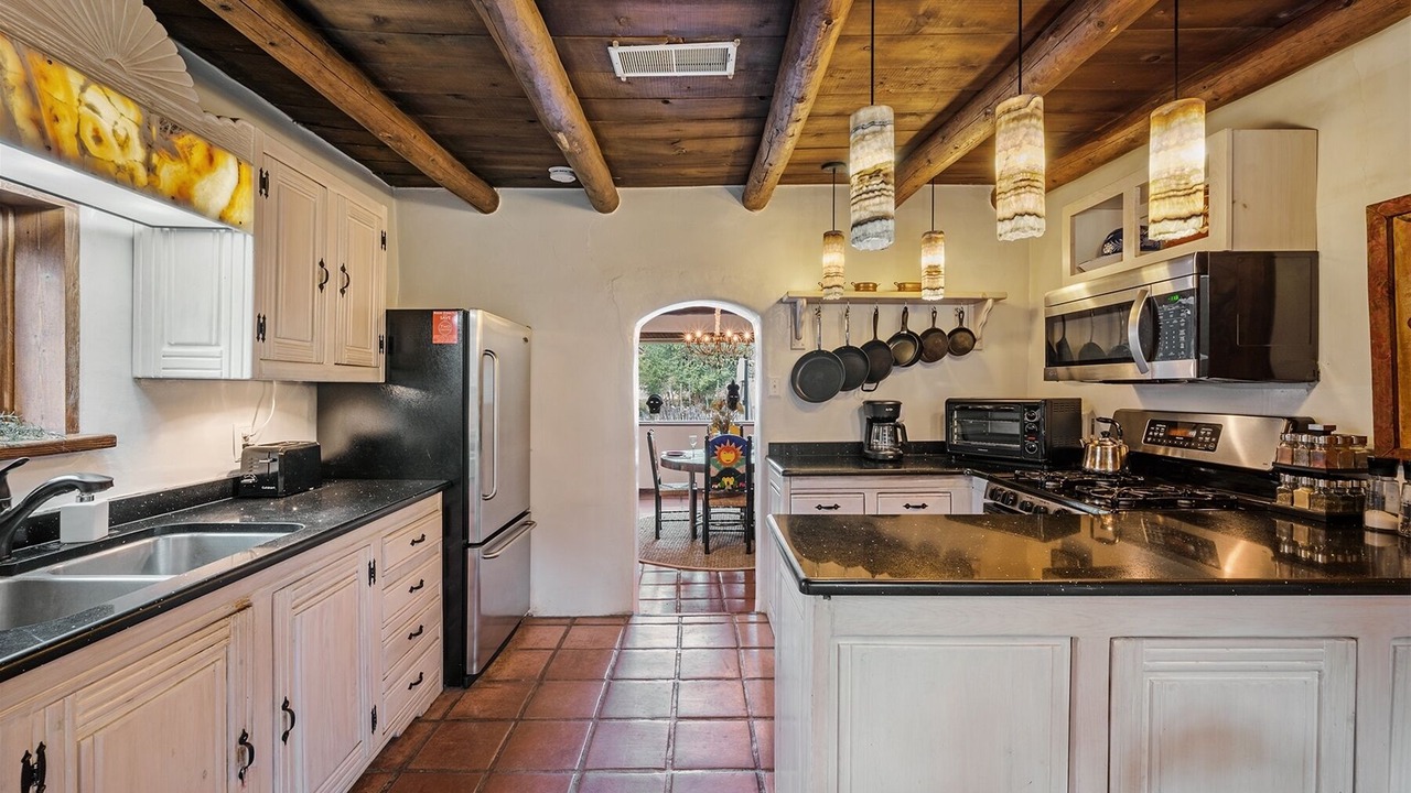 Photo of Kitchen in Tesuque
