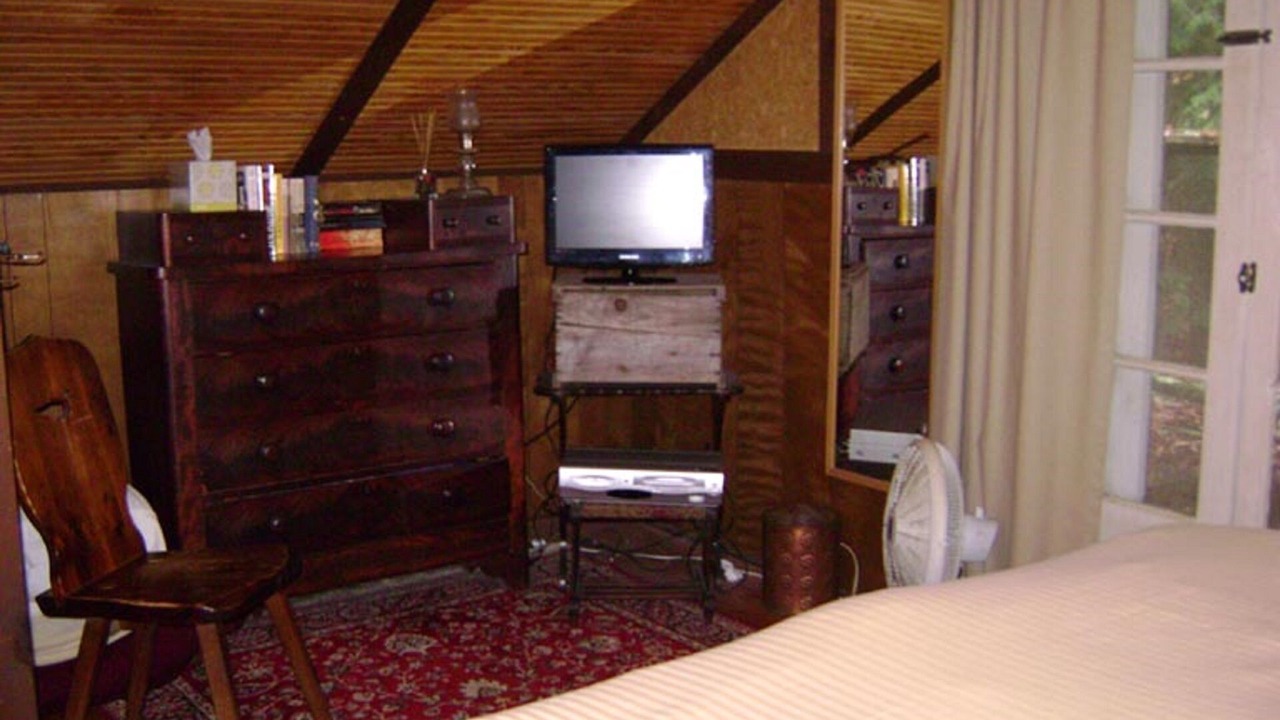Photo of Bedroom in Williamsville