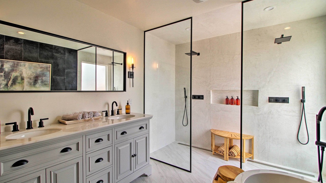Photo of Bathroom in North Valley